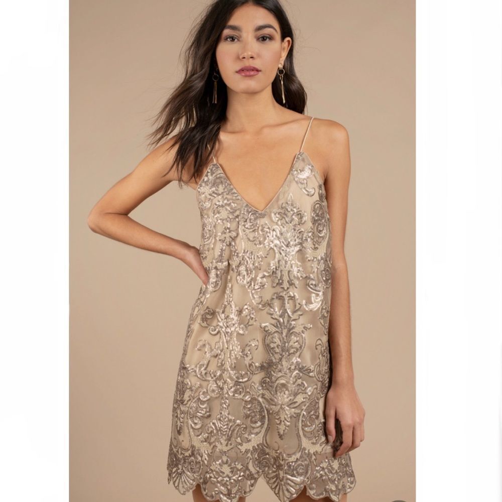 Tobi Cora Sequin Shift Dress Size Small NWT Metallic Gold/Bronze/Tan